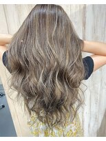 シュクルヘアー(Sucre Hair)&nbsp;ハイライトカラー、グレージュ
