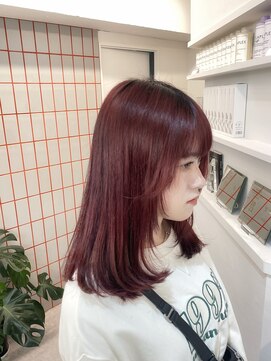 ペレ 渋谷(PELE) 黒髪/グレーベージュ/レイヤーロング/前髪パーマ/渋谷