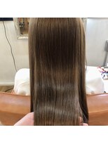 エルムトウキョウ(ELM Tokyo)&nbsp;４０日周期髪質改善トリートメントで艶々カラー