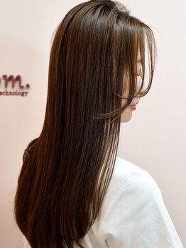 ルーム シンサイバシ(room shinsaibashi)の写真/【全席完全個室】roomだからできる髪質、頭皮診断でトリートメントを提案★ダメージを補修し未来の髪を守る
