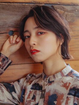 ダメージレスな白髪染めや白髪ぼかし、ハイライトなど、あなただけの美しいグレイカラーを叶えます◎