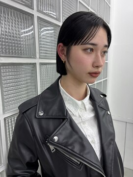 イル 天神大名店(ill) 落とせる黒/ミニボブ