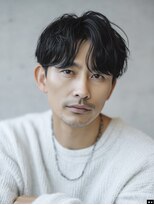 カットもパーマもイケメンパラダイス Men's天王寺 スペインカールセンターパートツーブロックフェードカットメンズ