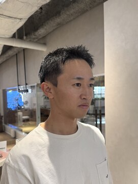 ウノプリールヴァモス(unopulir Vamos) ベリーショート短髪刈り上げ