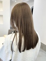 VETRO HAIR SALON 【ベトロ　ヘアサロン】【10月中旬 NEW OPEN（予定）】&nbsp;【ロング】顔まわりレイヤー×ナチュラルベージュ