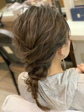 シム テンジン(hair & beaty SIM tenjin) お呼ばれヘアセット♪