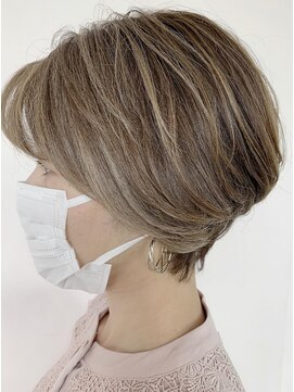 ラ シェンテ エイジア 川西(La Sente Aja) 白髪をぼかすヘアカラー　ヘーゼルベージュ