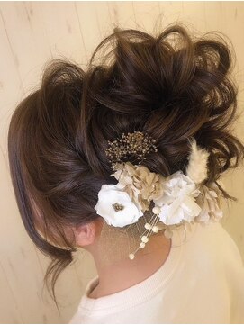 アイビス(AIBIZ) 花嫁ヘア/前撮りヘア/高めのアップ