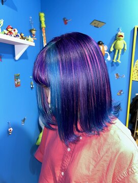 エルシャドール(EL-SHADDOLL) 《ピンク×水色×紫》ブリーチカラー ハイトーンカラー 派手髪