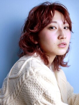 シャルティア(SHALLTIA) ウルフカット【山口市美容室】【山口市ハイトーンカラー】