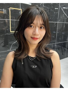 サイン 渋谷(SIGN) 韓国ヘアーハッシュカットレイヤーカットグレージュブリーチ無し