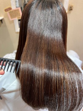 ポルトユイ(PORTE H) うる艶ストレートヘア