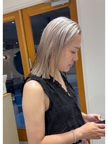 スタン 渋谷(Stam)&nbsp;ナチュラルブロンドウルフカット冬カラー透明感ブリーチ渋谷駅