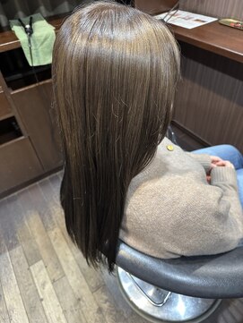 髪の美院 シャルマン ビューティー クリニック(Charmant Beauty Clinic) オリーブグレージュ