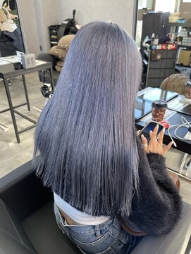 シエンゴールド(CIEN gold) ブルーグレー/ブリーチ/寒色カラー#浜松駅#カラー#ブリーチ