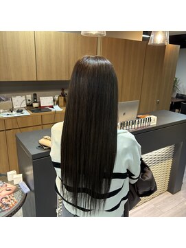 アリカ(arika) ほんのりオリーブカラー◎ （漆崎　真友）