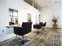 トゥレイル(TRIL)