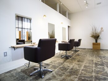 トゥレイル(TRIL)の写真/〈西京極徒歩5分〉実力派が集結!抜群のセンス×洗練された技術で、あなた史上最高の似合わせスタイルを提案