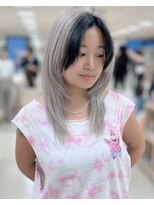 シャルムバイケンジ(Charm.by KENJE)&nbsp;ハイトーン/ホワイトカラー/ブリーチカラー/レイヤー/有楽町