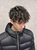 スター(STAR)&nbsp;【あま市メンズ】ホワイトメッシュ無造作パーマ