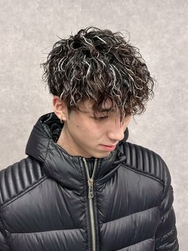 スター(STAR) 【あま市メンズ】ホワイトメッシュ無造作パーマ