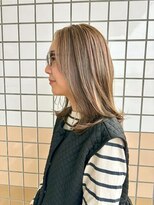 セカンド 鴨江店(2COND)&nbsp;白髪ぼかしハイライト×ナチュラルヘア