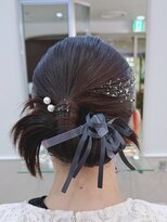 オフ(off)&nbsp;シニヨン×カチモリ｜お呼ばれセット｜結婚式ヘア｜タイト