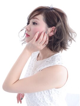 クアトロ 小山店(QUATRO) 。