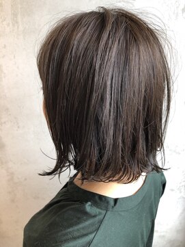 イロ ヘアー(iro hair) 透け感オリーブベージュ