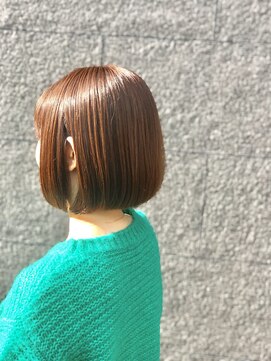 シュシュ(shushu) ナチュラルピンクブラウン×重ためボブ