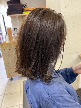 ペネロープ(Penelope) 艶ミディアム 艶カラー YACHI