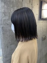 アルカナ 明治神宮前原宿(ARCANA)&nbsp;細めにたくさんハイライトを入れて白髪ぼかしに♪