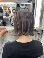 イキ 表参道(iki omotesando)&nbsp;モード/無造作ウェーブ/大人ガーリー[表参道駅]