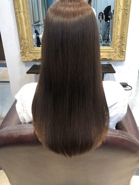 グランドライン(GRAND LINE) 色持ちのいいブラウンカラー