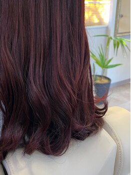 マカナ(macana)の写真/特許取得の髪質改善カラーで自分史上最高の艶髪へ－思わず触れたくなる美髪を創ります[松本/髪質改善]