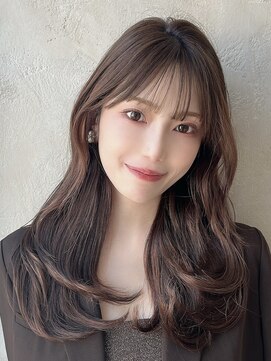 アフロート ルヴア(AFLOAT RUVUA) 20代30代40代大人かわいいレイヤーカット