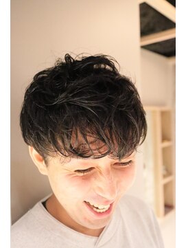 ライールザバーバー 梅田 堂島店(Lair the barber) スーツカジュアルに合うパーマ