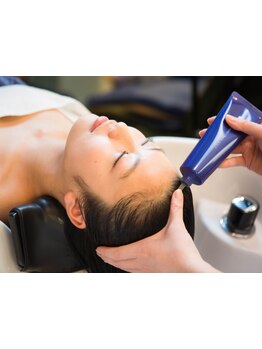 イーラル認定ヘッドキュアリスト在籍!こだわりのスパで頭皮環境を改善し、健康的な美髪に[髪質改善/表参道]