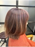 秋冬のオススメ!暖色系カラーのボブです。