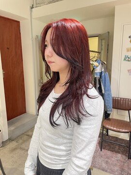 ノル 栄矢場町(nol) ワインレッドに毛先黒のデザイン　レイヤーカット