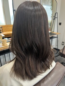アノ(ano) ブリーチなしアッシュブラウン　鎖骨下ボブ