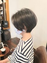 アムリタ 三鷹(AMRITA)&nbsp;くびれがキレイな前髪なしハンサムショート