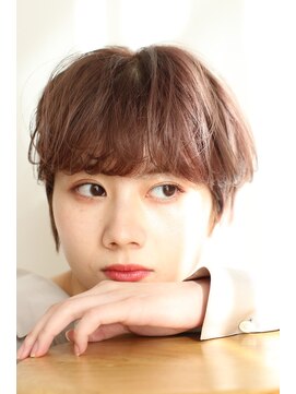 フラミューム 藤枝(flammeum) パールベージュ×小顔マッシュショート