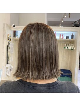 インパークス 西新井店(INPARKS) 白髪ぼかしハイライト