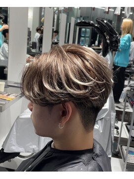 オーシャントーキョー(OCEAN TOKYO) メンズセンターパート刈り上げ