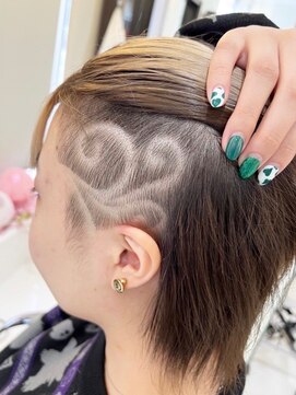 デザイニングヘアードゥ(designing hair Deux) レディースラインアート 【ラインアート/バリアート/ライン】