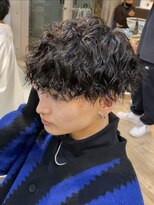 原宿ツイストスパイラルパーマメンズカットマッシュウルフ緩め