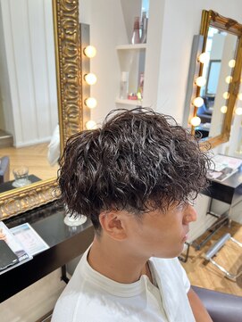 コワファースト  させぼ五番街店(COIFF1RST) マッシュ×波巻きパーマ☆