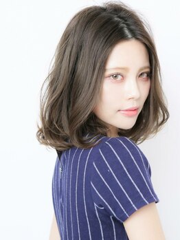 6Dエクステ 板橋店の写真/【大人女性の支持多数◎】髪の悩みを解決しながら、ツヤ感・色持ちの良い大人のグレイカラーをご提案◎