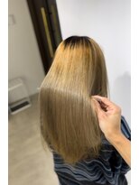 リエル(LIERU)&nbsp;ブリーチ毛でもできる縮毛矯正